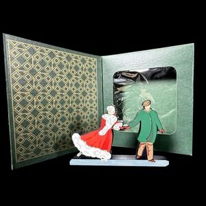 Heartsville Skaters Shelia's Shelf Sitter 1999 with box